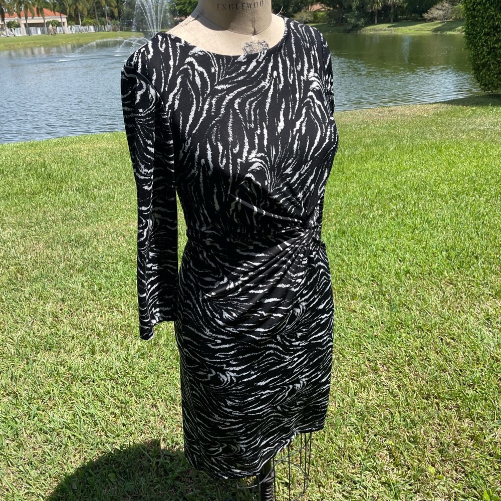 Fitted lightweight dress